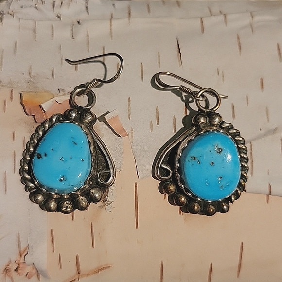 Jewelry - Vintage Turquoise Earrings